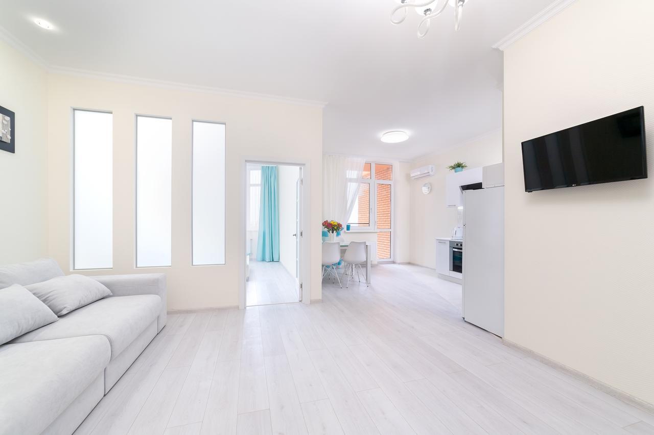 Family Apartments Aquamarine Of Arcadia Odessa Exterior foto
