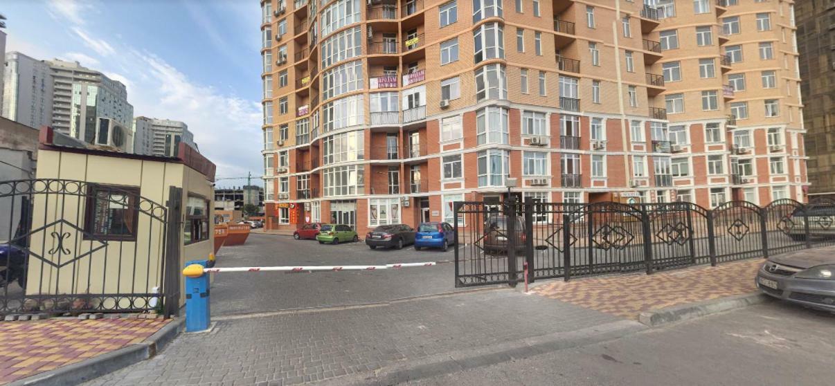 Family Apartments Aquamarine Of Arcadia Odessa Exterior foto